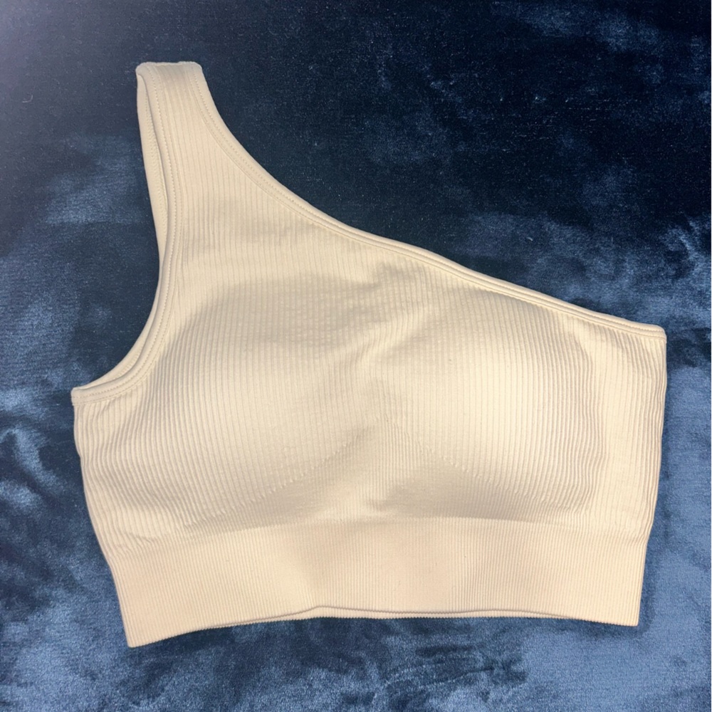 OQQ - Womens Ribbed Exercise sports bra one shoulder top - Size Small (BNWT)